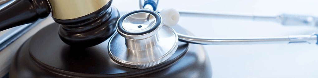 stethoscope and gavel for los angeles medical malpractice lawyer